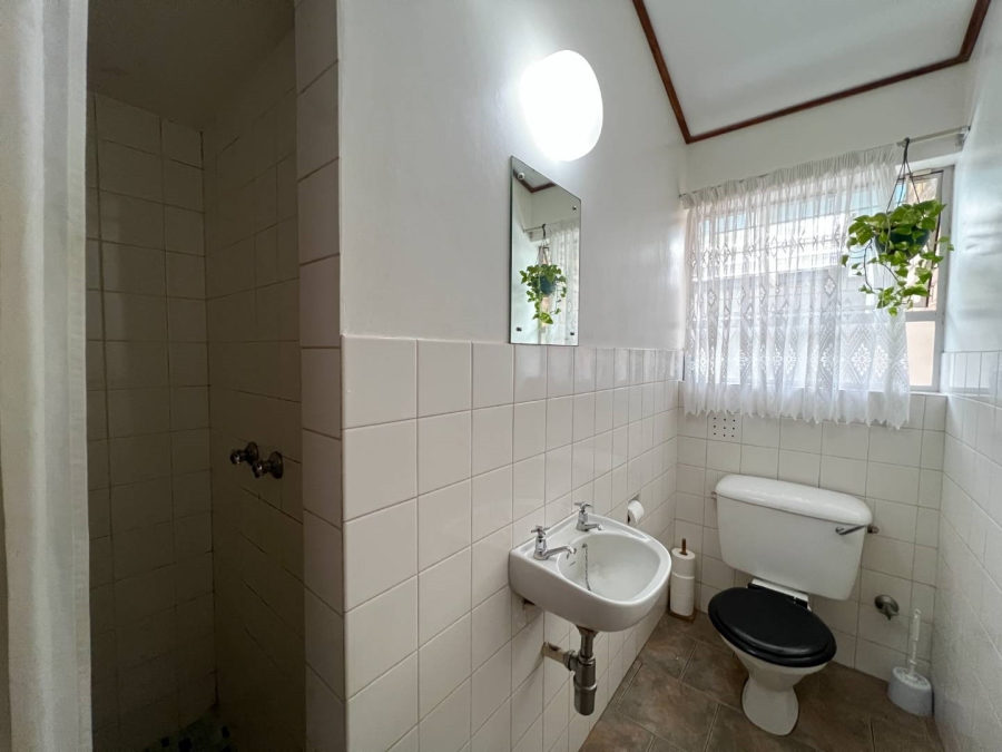 4 Bedroom Property for Sale in Uniepark Western Cape